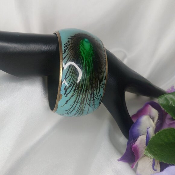 Vintage Peacock Feather Bangle Bracelet Wide Brass Enamel Blue Green Statement - Picture 3 of 8